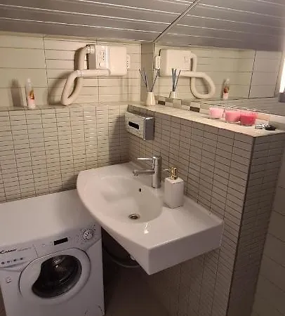 Jaukus Butas Vilniuje Zveryno Rajone Апартаменты